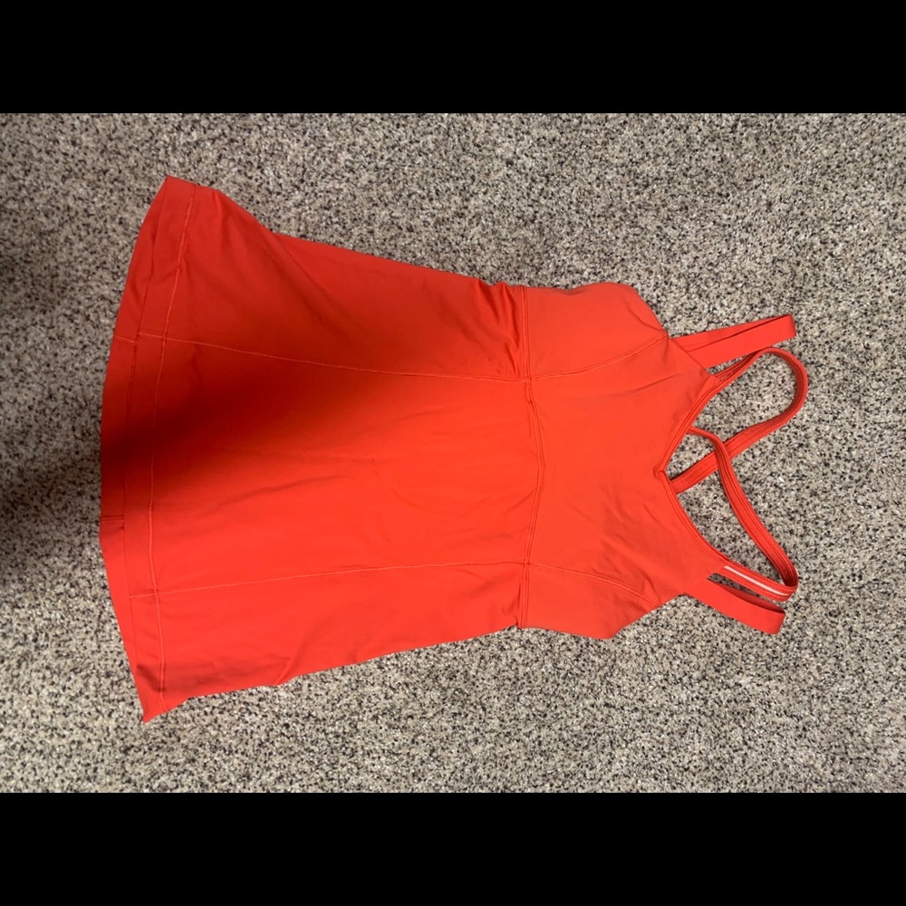 Lululemon tank